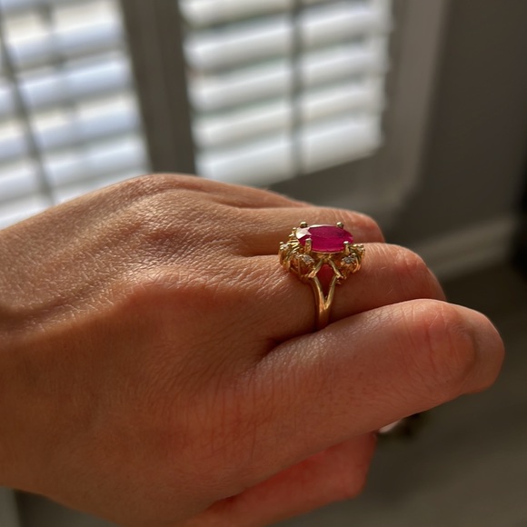Ruby ring - Picture 3 of 6